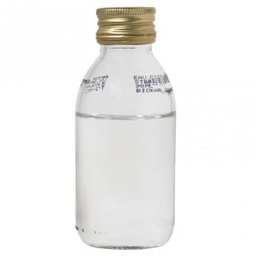 Eau distillée stérile